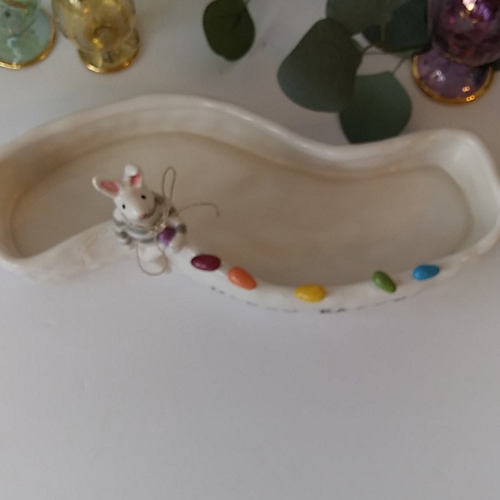 Blue sky clay works unique Easter bunny Nibbles  candy dish - Picture 5 of 11